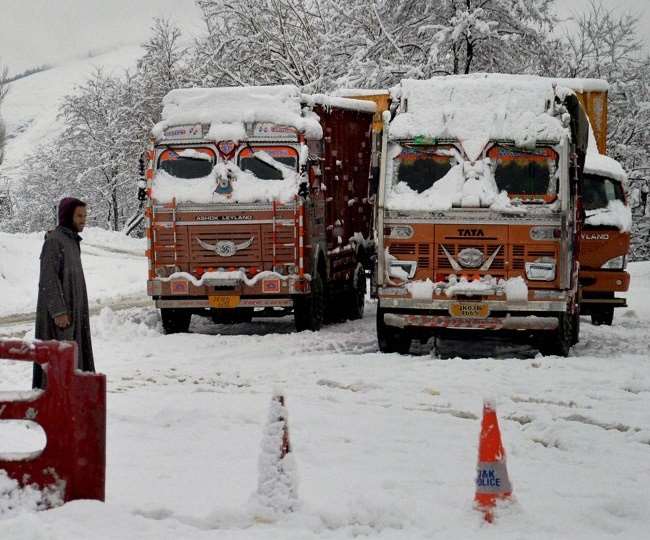 जानलेवा ठंड का कहर, जानें इन राज्यों में कैसा है मौसम का हाल और कितने लोगों की गयी जान!